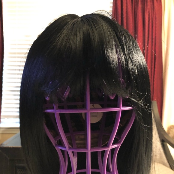 Long Black Synthetic Wig - Picture 16 of 16